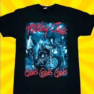 Motley Crue  classic graphic Tshirt !